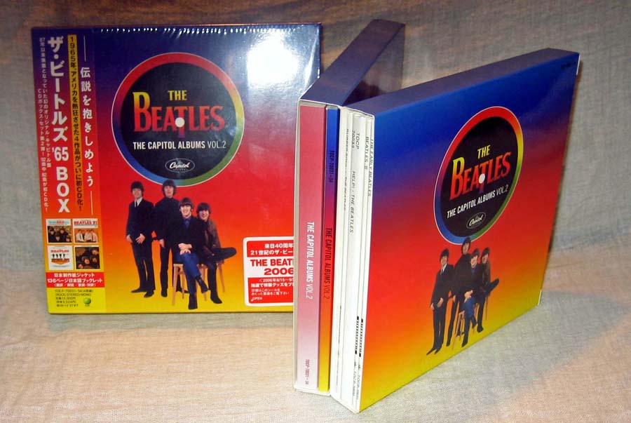 Booklets in the left, CDs in the right, Beatles (The) - The Capitol Albums Vol.2